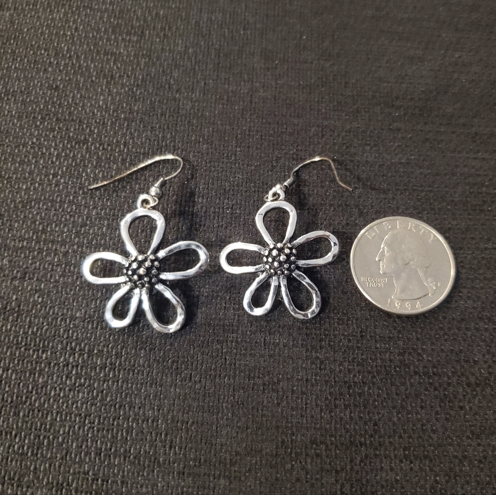 Flower earrings